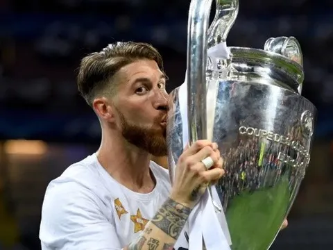 6 trung vệ vĩ đại nhất mọi thời: Ramos chung mâm với các huyền thoại