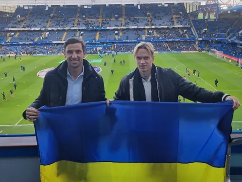 Mudryk có mặt ở Stamford Bridge, ra mắt ngay giờ nghỉ!
