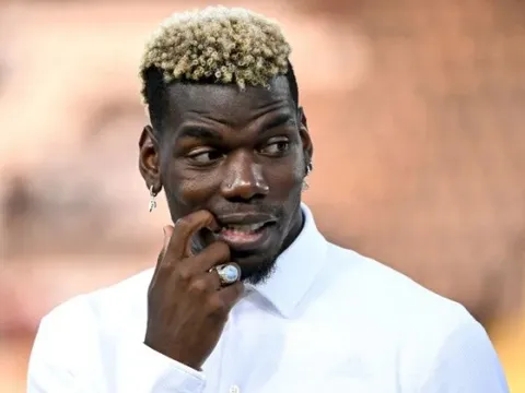 Pogba nhận cơ hội bất ngờ để chơi bóng trong 4 năm bị treo giò
