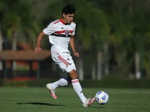 M.U trinh sát thần đồng Sao Paulo