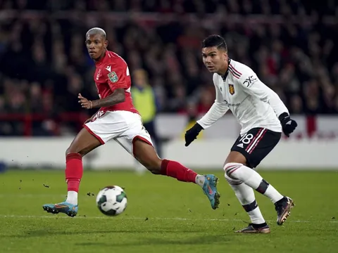 Casemiro mang đến cho M.U thứ có thể Real không hay biết