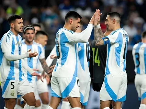 Sao Chelsea ghi bàn, Argentina thắng đậm