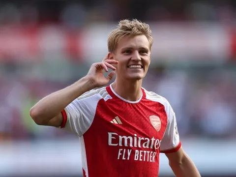 Arsene Wenger: "Arsenal chiến đấu để theo đuổi cậu ấy"