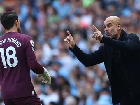 Gary Neville dự đoán đối thủ lớn nhất của Man City mùa tới