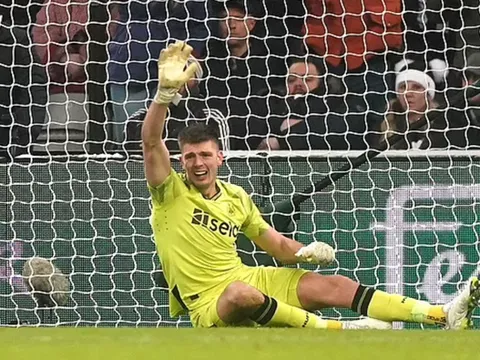 NÓNG! Newcastle nhận hung tin từ Nick Pope