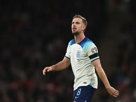 4 điều đáng chú ý trận Anh - Malta: Nỗi buồn cho Henderson; Rooney xuất hiện