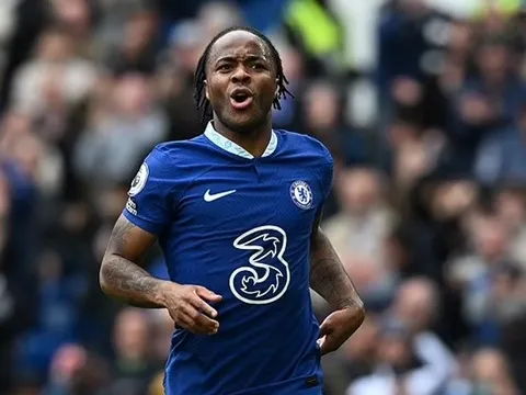 Lampard yêu cầu toàn đội noi gương Sterling
