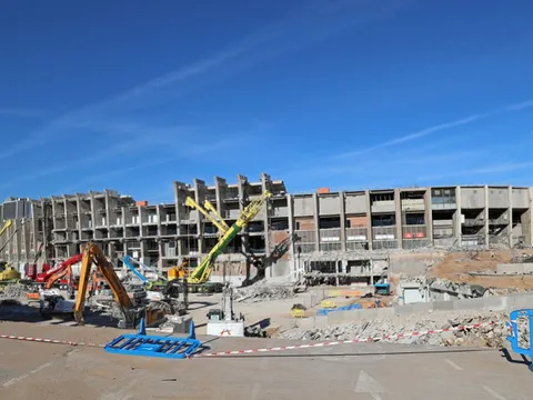 Barcelona gặp trục trặc với sân Nou Camp