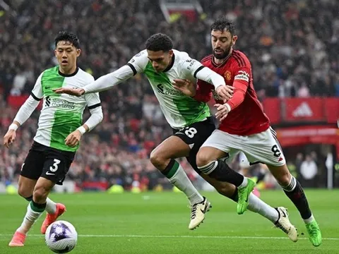 3 điểm đen của Liverpool trong trận hòa Man Utd