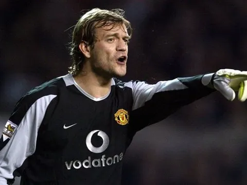 7 cựu cầu thủ Man United bạn không nghĩ vẫn còn thi đấu