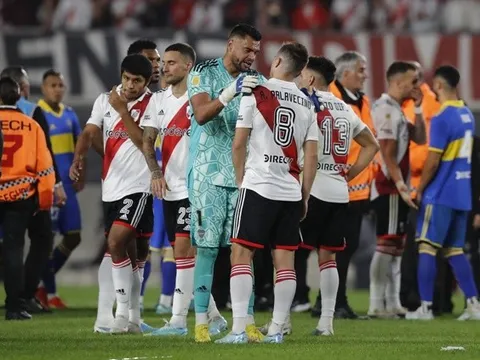 7 thẻ đỏ liên tiếp ở Siêu kinh điển Argentina