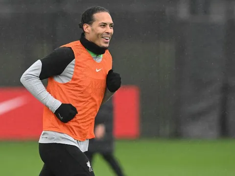 Van Dijk sẽ trở lại trong trận đấu tại Carabao Cup