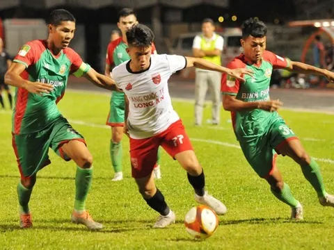 Đánh bại Bình Phước, Long An chen chân vào top 3