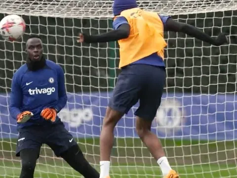 Zaniolo "gáy" sau khi lập công