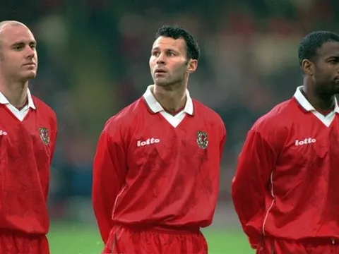 8 cựu danh thủ vô duyên với World Cup: 3 huyền thoại M.U