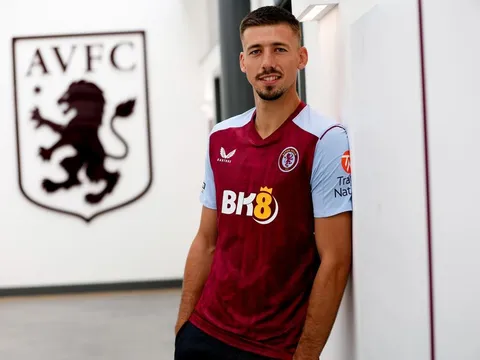 Rõ nguyện vọng đi hay ở của hậu vệ Barcelona; Emery mừng thầm