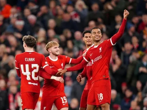 Gakpo lập cú đúp, Liverpool nhấn chìm Sparta Prague