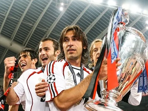 'Xabi Alonso xuất sắc hơn Andrea Pirlo'