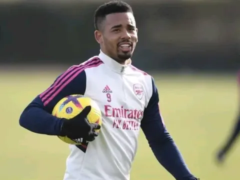 Rõ thời điểm Gabriel Jesus tái xuất