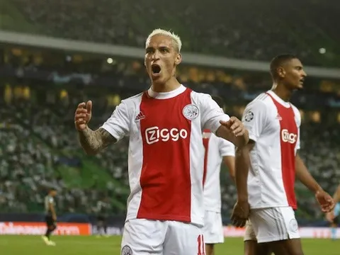 Ten Hag thừa nhận Ajax chuẩn bị chia tay họng pháo Brazil