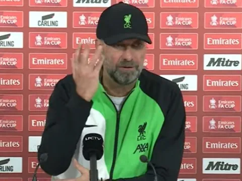 Gặp Arsenal, Klopp hé lộ giải pháp thay thế Salah