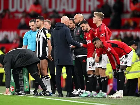 5 điều Man United cần làm để thoát khỏi khủng hoảng