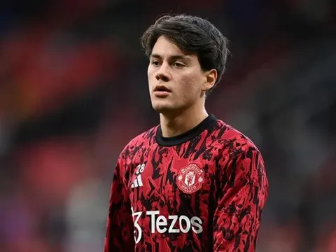 Facundo Pellistri: 'Ở Manchester làm gì có mấy ai mặc áo Man City'