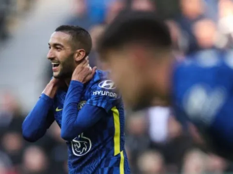 Cosplay Mourinho, Tuchel la gì Ziyech?