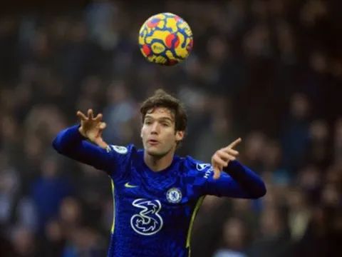 Chứng nào tật nấy, sao Chelsea khiến cả Thiago Silva lẫn Rudiger bực mình