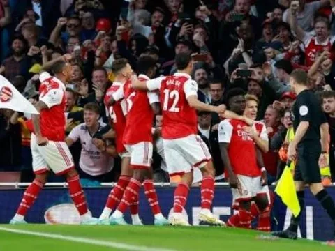 Vì sao trận Chelsea vs Arsenal đá vào lúc 19h00?
