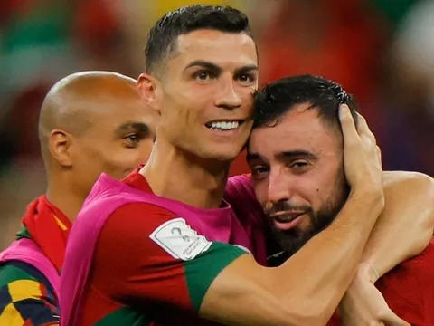 Bruno Fernandes không đồng tình với Ronaldo