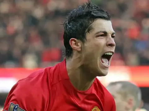 Những số 7 trong lịch sử Man Utd: CR7 và bản hợp đồng thảm họa