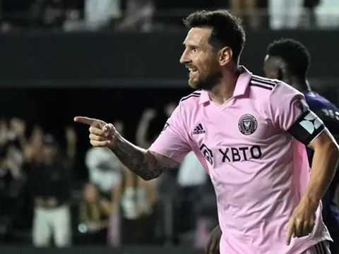 Ả Rập lên kế hoạch cho điều điên rồ về Messi và Ronaldo