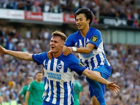 4 cầu thủ tuổi teen từng lập hattrick ở Ngoại hạng Anh