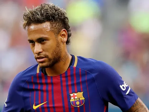 Chán Saudi, Neymar tìm đường trở lại Barca