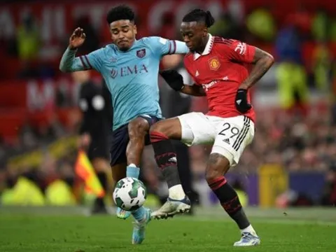 Aaron Wan-Bissaka: Muộn còn hơn không