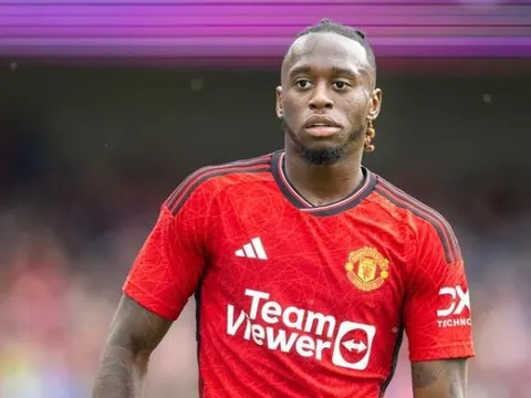 Aaron Wan-Bissaka vẫn chưa thể gia hạn hợp đồng với Man Utd