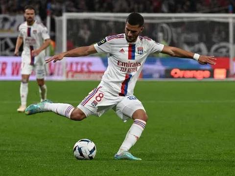 M.U bị từ chối vụ chuyển nhượng đầu tiên, chữ ký cực chất từ Pháp