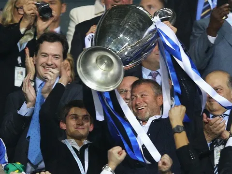 Abramovich với 'món đồ chơi' Chelsea