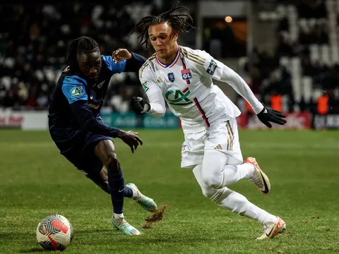 Lyon bết bát, Chelsea gọi trở lại báu vật