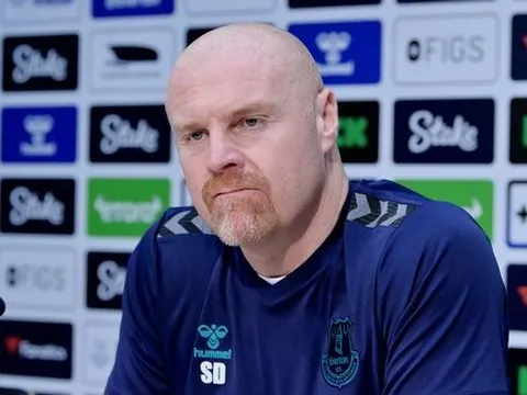 Dyche giải thích lý do Townsend rời đi