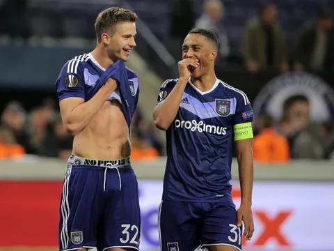 CHÍNH THỨC! Tuyển thủ Bỉ rời Aston Villa, gia nhập Napoli