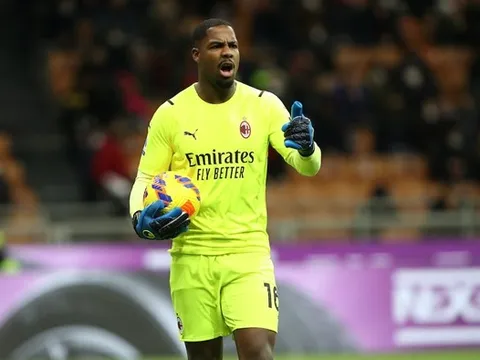 Sao AC Milan đòi tăng lương gấp 3 lần