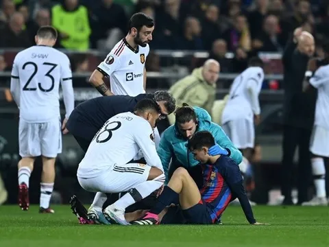 Ác mộng tại Old Trafford đang chờ Barca