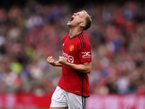 Bắt đầu đàm phán, M.U chốt giá bán đứt De Beek