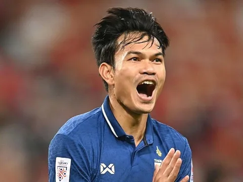 Adisak Kraisorn - từ tội đồ đến niềm hy vọng của Thái Lan