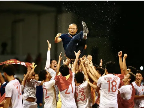 AFC: HLV Park Hang Seo là huyền thoại