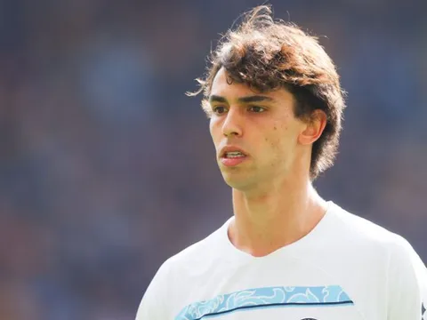 Agbonlahor khuyên M.U mua sao Chelsea