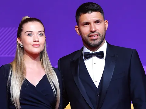 Aguero ghen với thầy dạy tennis của bạn gái