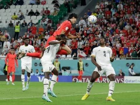 Ahn Jung-hwan 2.0 không cứu nổi Hàn Quốc